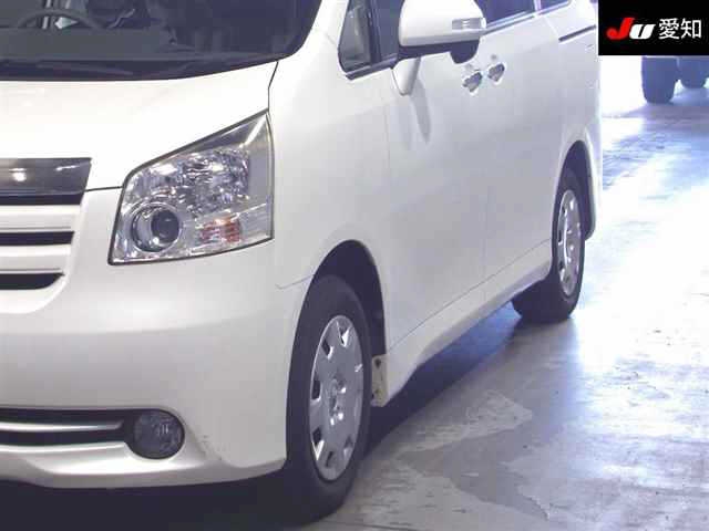 2009 TOYOTA NOAH X SMART EDITION